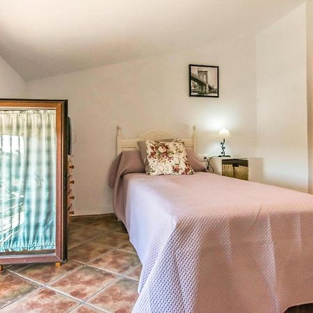 Pet Friendly Home In Hornachuelos With Kitchen Exterior photo
