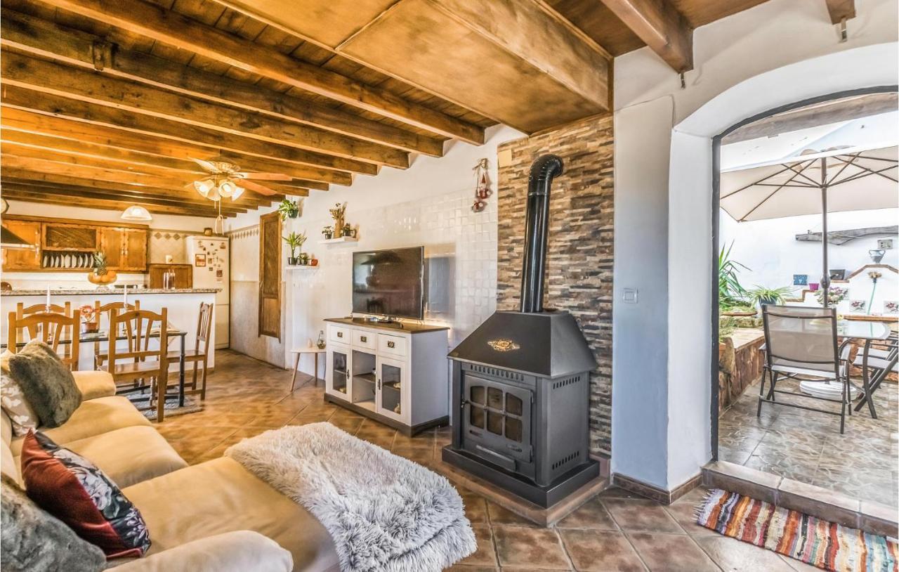 Pet Friendly Home In Hornachuelos With Kitchen Exterior photo