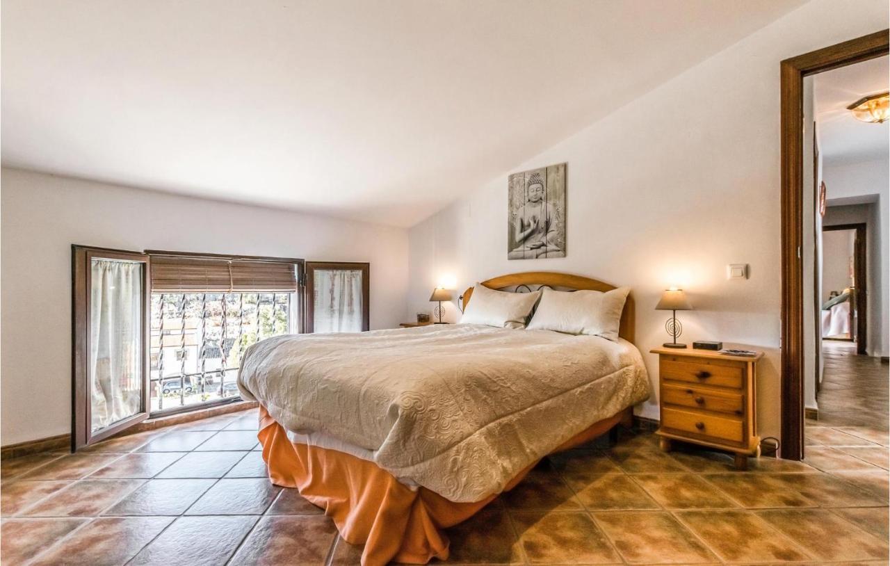 Pet Friendly Home In Hornachuelos With Kitchen Exterior photo