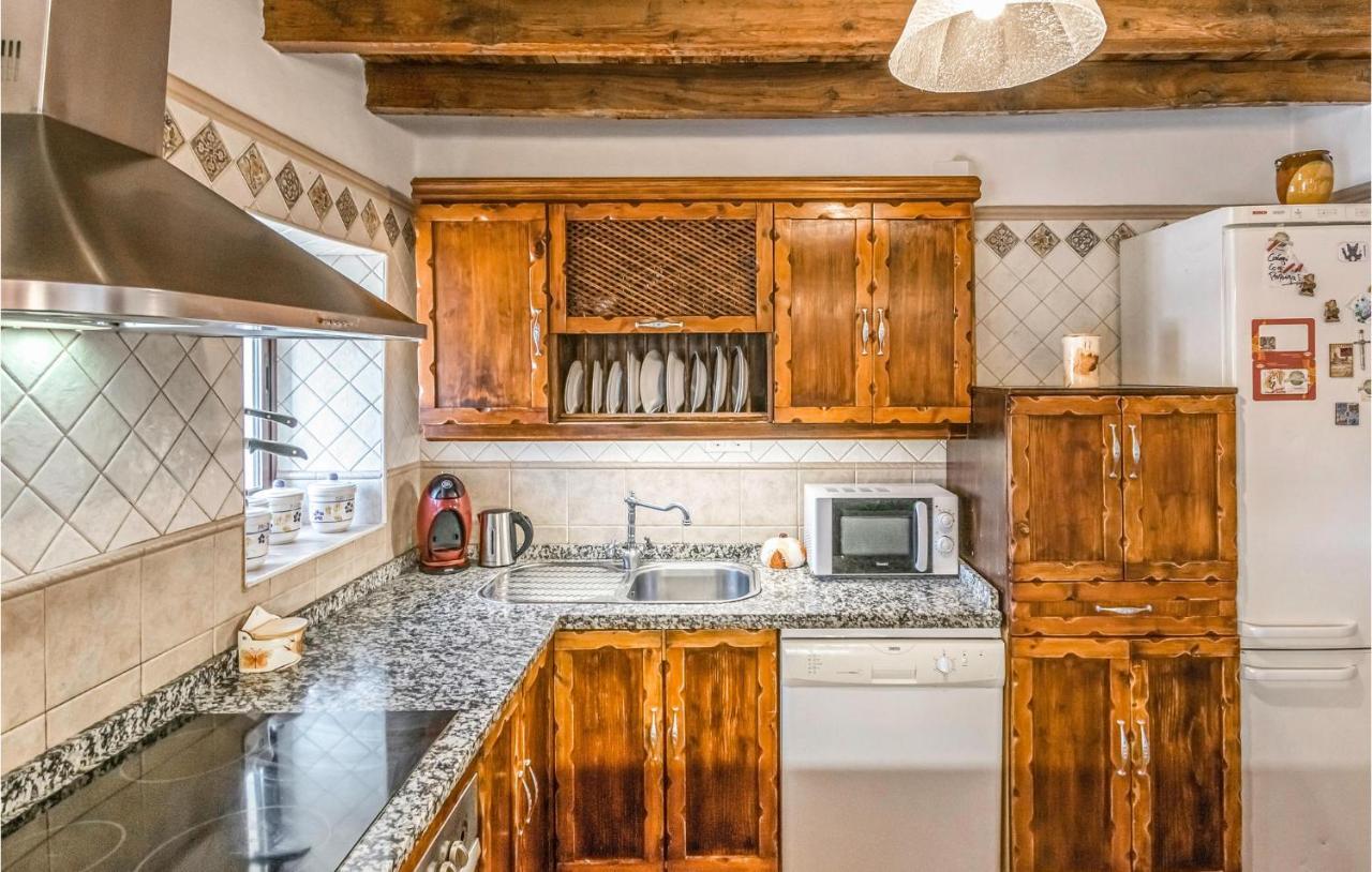 Pet Friendly Home In Hornachuelos With Kitchen Exterior photo