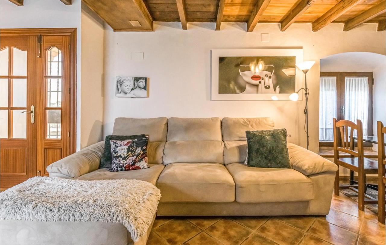 Pet Friendly Home In Hornachuelos With Kitchen Exterior photo